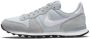 Nike Internationalist Sneakers Wolf Grey White Pure Platinum Black Dames - Thumbnail 2