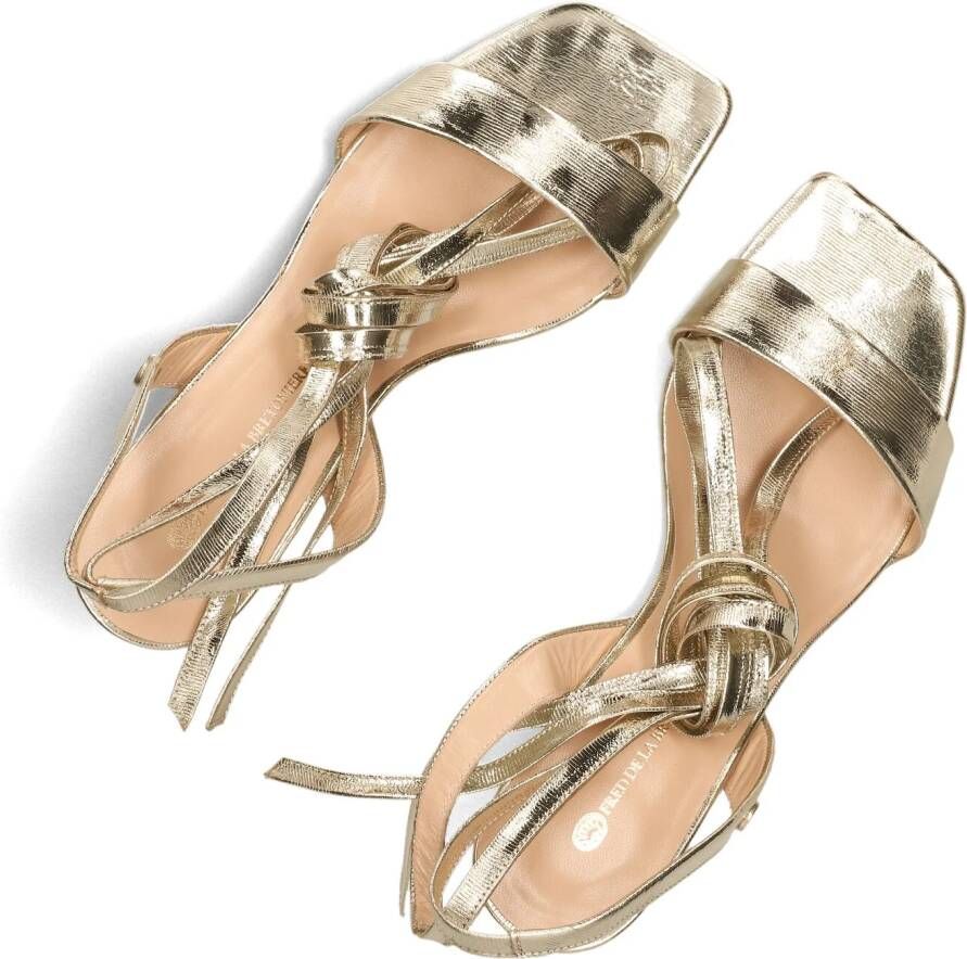 FRED DE LA BRETONIERE Gouden Sandalen Iza Wrap