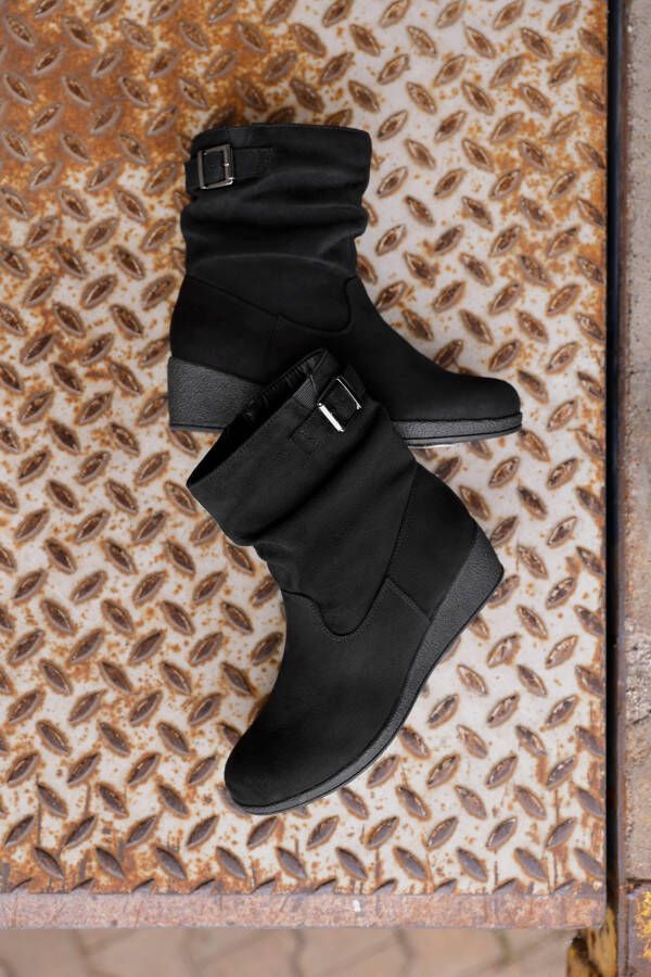 Aniston SHOES Laarsjes met sleehak keilboots casual enkellaars met slouchy schacht nieuwe collectie