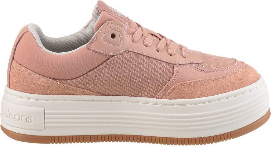 Calvin Klein Plateausneakers BOLD FLATF LOW MIX MG MEDIA veterschoenen vrijetijdsschoen lage schoen met zijlogo