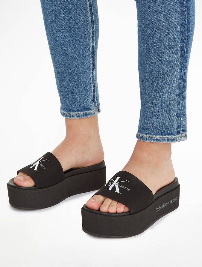 Calvin Klein Slippers FLATFORM SANDAL MET