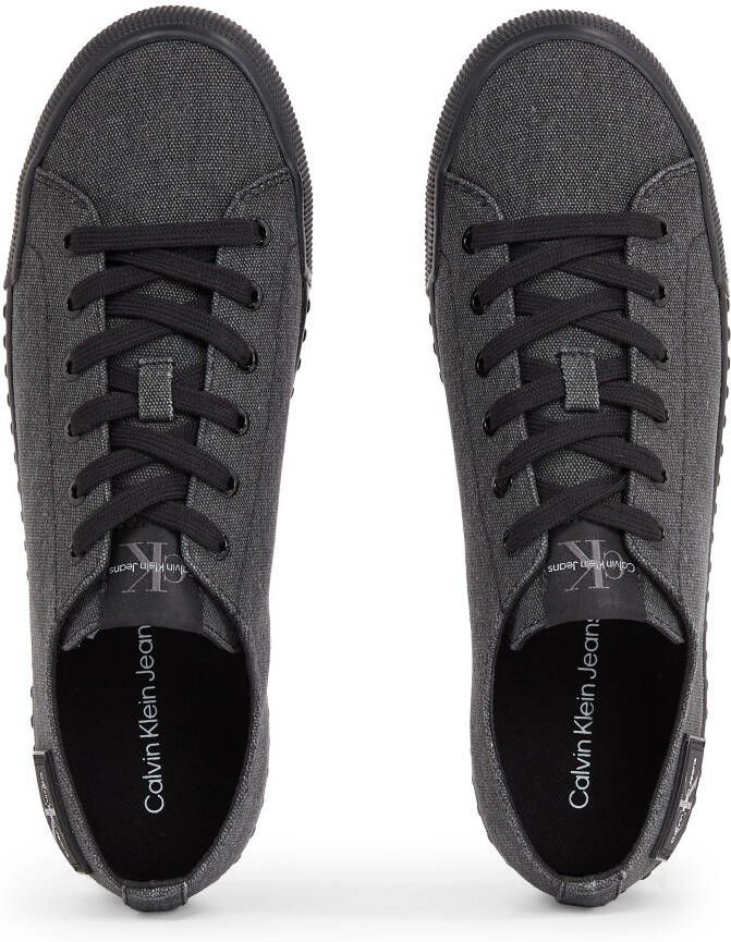 Calvin Klein Sneakers SKATER VULC LOW LACEUP CS ML DIF met label aan de hiel vrijetijdsschoen halfhoge schoen veterschoen