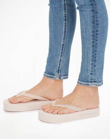 Calvin Klein Teenslippers BEACH SANDAL FLATFORM LOGO voor uitstapjes naar het strand