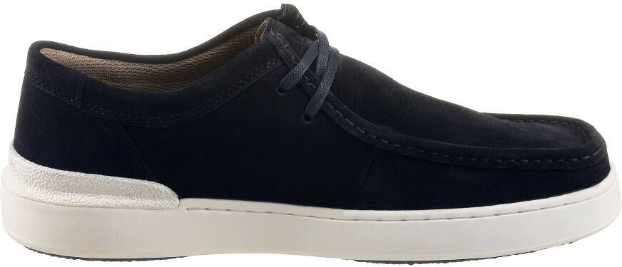 Clarks Veterschoenen COURTLITE-W met modieuze mocassinnaad