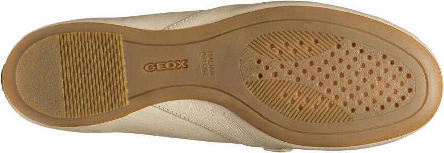 Geox Loafers D PALMARIA J Slipper feestdag schoen met stijlvolle sierspeld smalle vorm