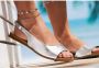 Lascana Sandalen van leer in modieuze metallic-look sandaal zomerschoen - Thumbnail 2