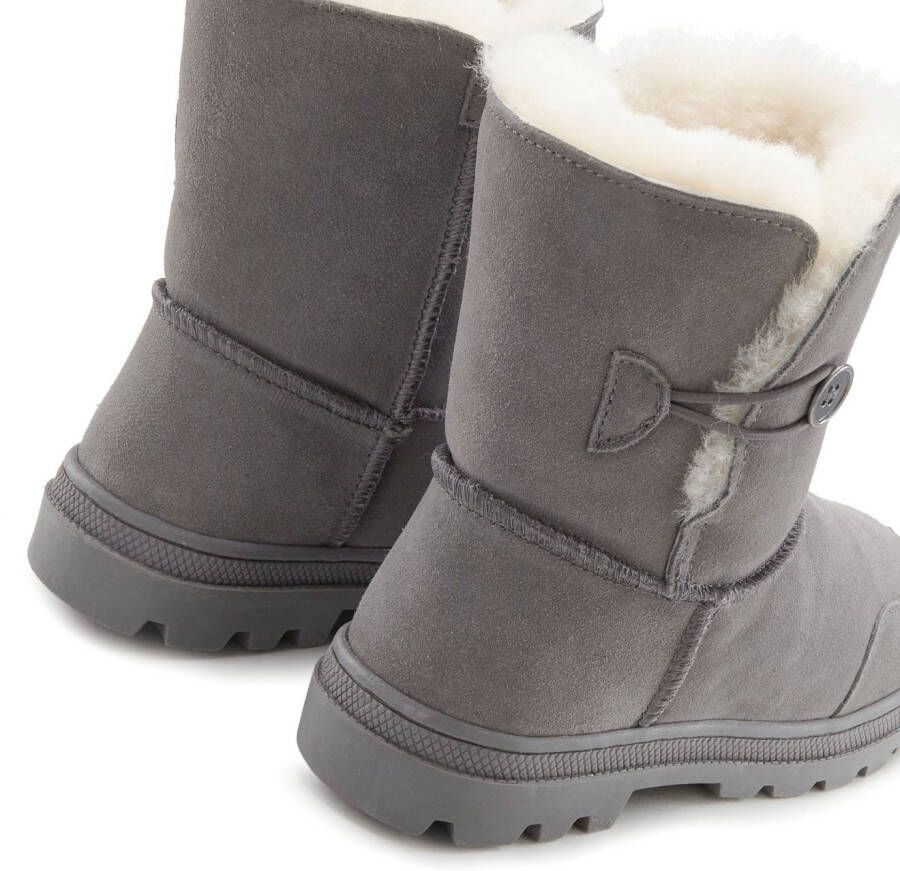 Lascana Winterlaarzen van knuffelig lamsvacht robuuste zool winterlaars snowboots