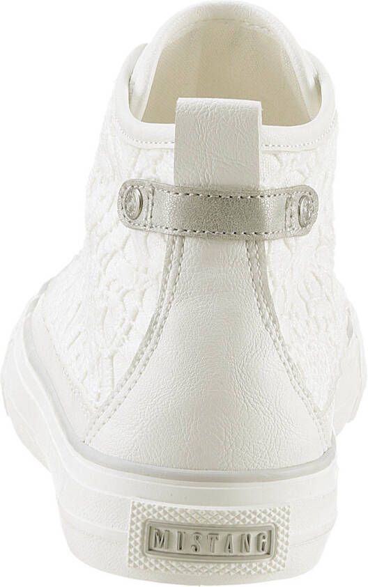 Mustang Shoes Veterschoenen high top sneakers vrijetijdsschoen met stijlvolle textielinzet