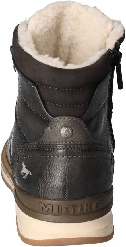 Mustang Shoes Winterlaarzen casual mode veterschoenen winterlaarzen met oogjes en logo-patch