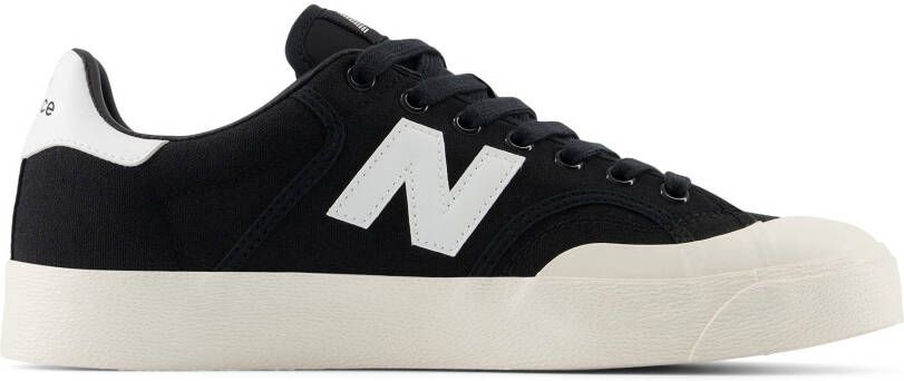 New Balance Sneakers B100