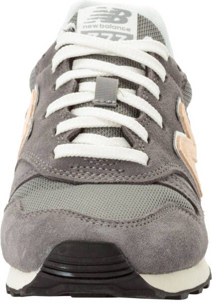 New Balance Sneakers WL373