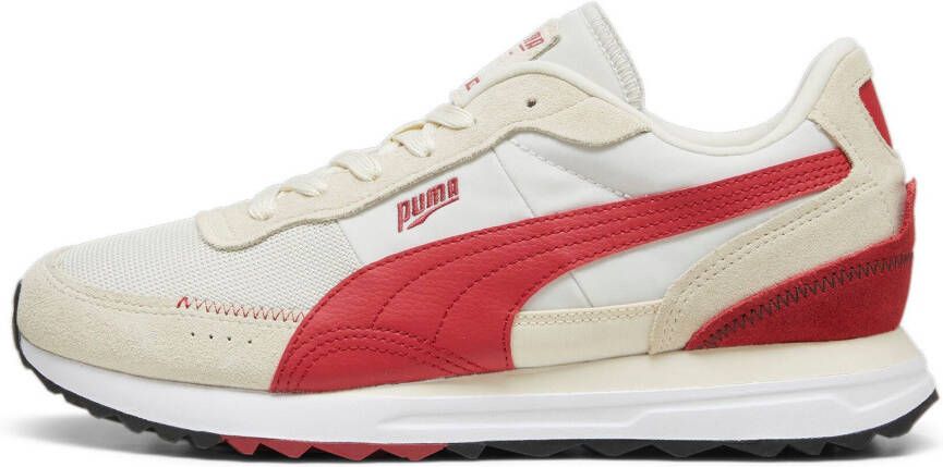 PUMA Sneakers