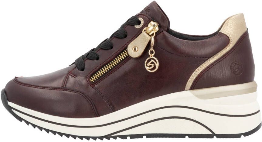 Remonte Sneakers met sleehak vrijetijdsschoen lage schoen veterschoen met gouden logo-hanger