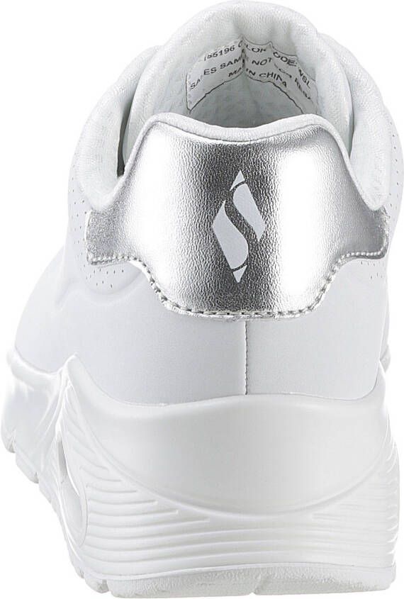 Skechers Slip-on sneakers UNO SHIMMER AWAY slipper vrijetijdsschoen plateau sneaker met modieuze sleehak