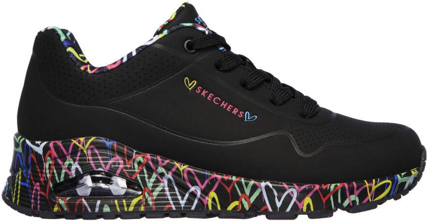 Skechers Sneakers met sleehak UNO-LOVING LOVE vrijetijdsschoen lage schoen veterschoen met coole graffiti-print