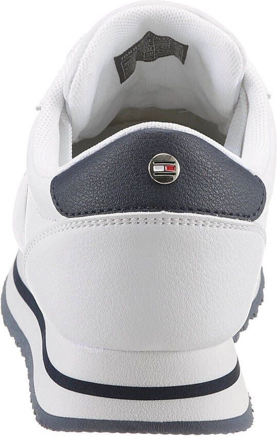 Tommy Hilfiger Plateausneakers ESSENTIAL WEBBING RUNNER met strepen opzij