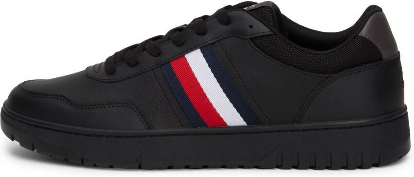 Tommy Hilfiger Plateausneakers TH BASKET CORE LITE vrijetijdsschoen halve schoen veterschoen met gepolsterde schacht