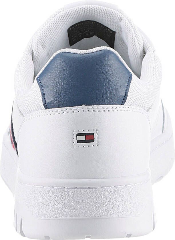 Tommy Hilfiger Plateausneakers TH BASKET CORE LITE vrijetijdsschoen halve schoen veterschoen met gepolsterde schacht