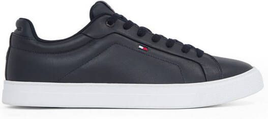 Tommy Hilfiger Plateausneakers ICON COURT LTH FLAG ESS vrijetijdsschoen lage schoen veterschoen met kleine logovlag