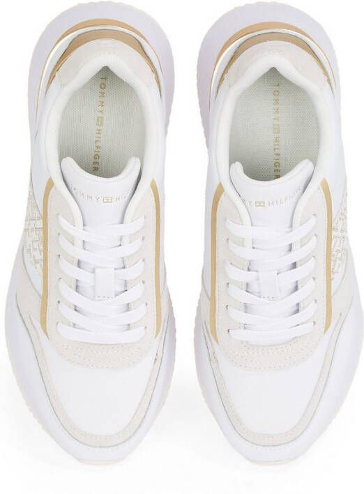 Tommy Hilfiger Plateausneakers LUX MONOGRAM RUNNER veterschoenen lage schoen vrijetijdsschoen met gouden accenten