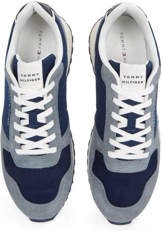 Tommy Hilfiger Plateausneakers NEW RUNNER EVA MIX vrijetijdsschoen lage schoen veterschoen met contrastafwerkingen