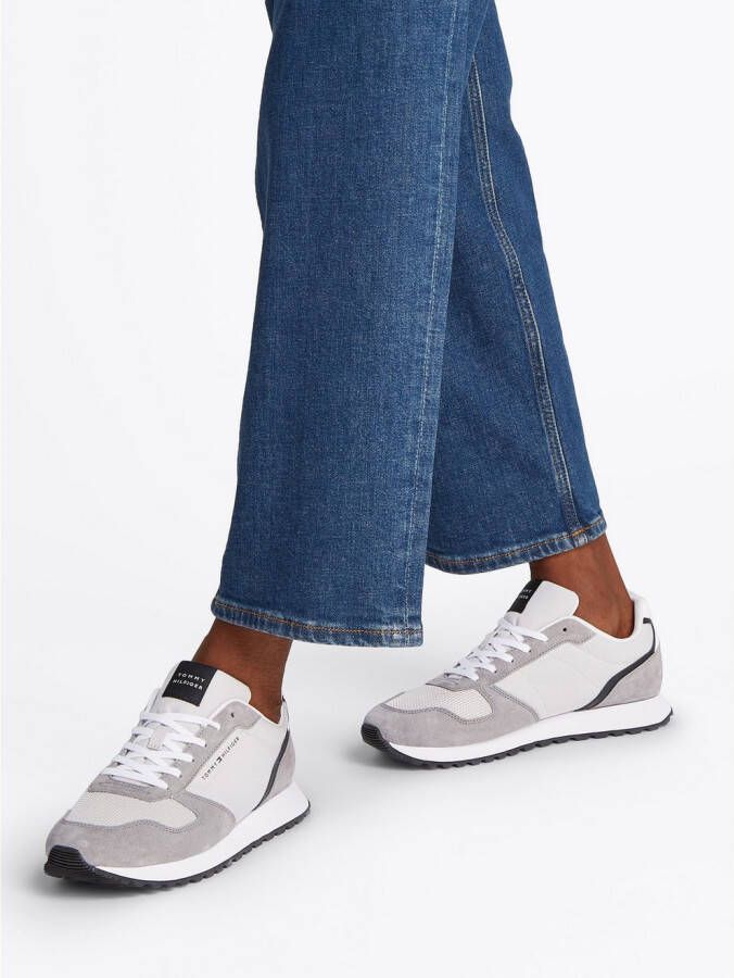 Tommy Hilfiger Plateausneakers NEW RUNNER EVA MIX vrijetijdsschoen lage schoen veterschoen met contrastafwerkingen