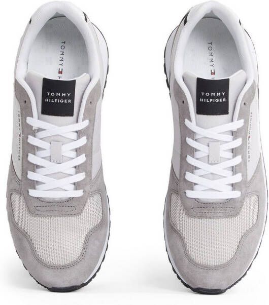 Tommy Hilfiger Plateausneakers NEW RUNNER EVA MIX vrijetijdsschoen lage schoen veterschoen met contrastafwerkingen