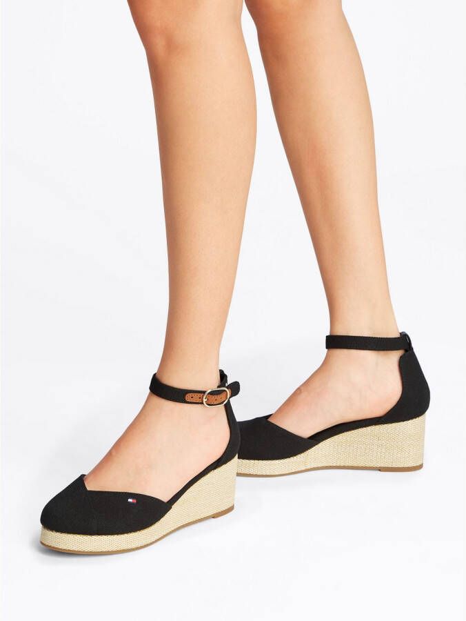 Tommy Hilfiger Sleehaksandaaltjes FLAG CLOSED TOE MID WEDGE ESPAD bandjesandaal zomerschoen met verstelbare gesp