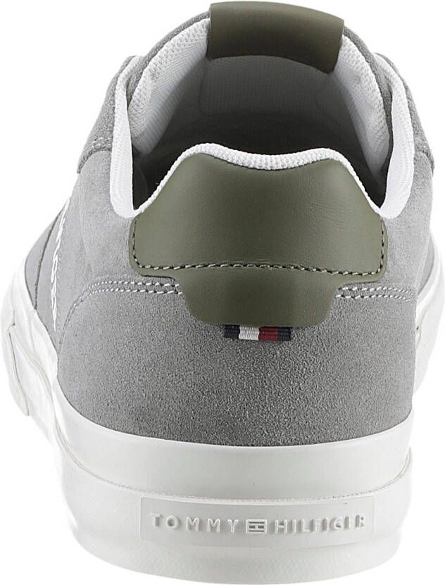 Tommy Hilfiger Sneakers TH HI VULC LOW STREET SUEDE met gepolsterde schaprand vrijetijdsschoen halve schoen veterschoen