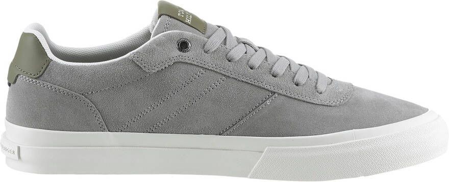 Tommy Hilfiger Sneakers TH HI VULC LOW STREET SUEDE met gepolsterde schaprand vrijetijdsschoen halve schoen veterschoen