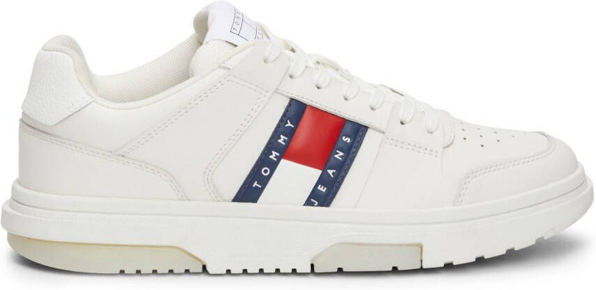 TOMMY JEANS Plateausneakers THE BROOKLYN ELEVATED met zijlogo-embleem vrijetijdsschoen halfhoge schoen veterschoen