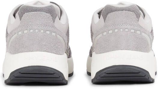 TOMMY JEANS Sneakers met sleehak TJM RUNNER MIX MATERIAL sleehak freizeitschoen halfschoen veterschoen met logovlag