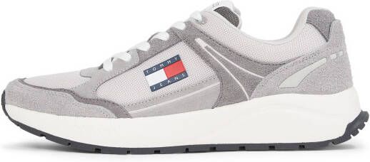 TOMMY JEANS Sneakers met sleehak TJM RUNNER MIX MATERIAL sleehak freizeitschoen halfschoen veterschoen met logovlag