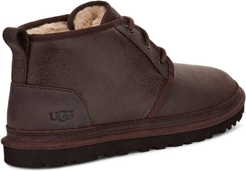 UGG Veterschoenen NEUMEL DISTRESSED Chukka boots winterlaarzen met gepolsterde voetbed