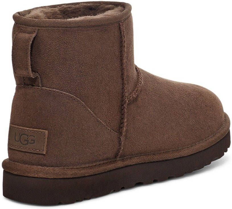 UGG Winterlaarzen Classic Mini 2 met lamsvacht