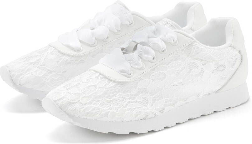 Lascana Sneakers met modieuze kant vegan