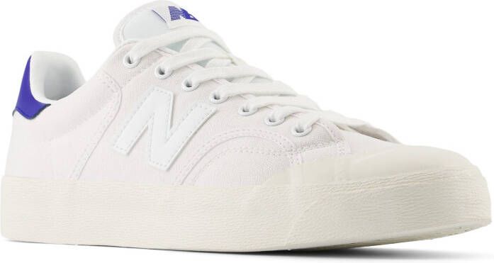 New Balance Sneakers B100