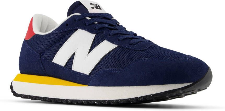 New Balance Sneakers M237