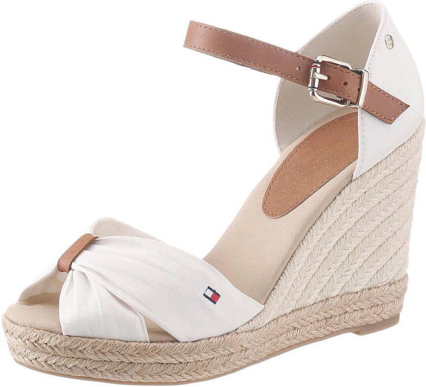 Tommy Hilfiger Highheel sandaaltjes BASIC OPENED TOE HIGH WEDGE zomerschoen sandaal keilhak met subtiele vlagborduursel