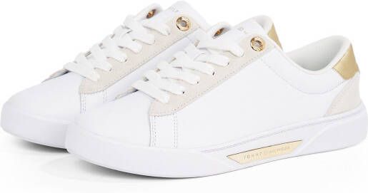 Tommy Hilfiger Plateausneakers CHIC COURT SNEAKER veterschoenen lage schoen vrijetijdsschoen met gouden afwerkingen