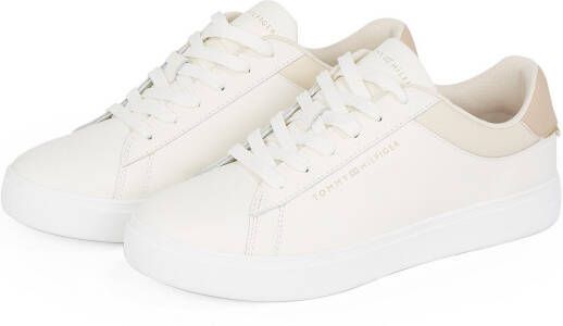 Tommy Hilfiger Plateausneakers ESSENTIAL COURT SNEAKER vrijetijdsschoen lage schoen veterschoen met logo-opdruk