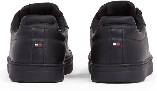 Tommy Hilfiger Plateausneakers ICON COURT LTH FLAG ESS freizeitschoen lage schoen veterschoen met kleine logovlag