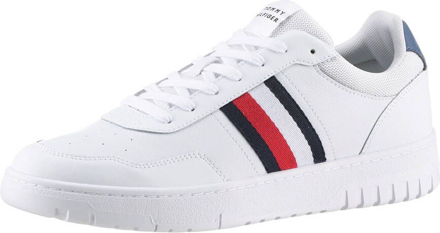 Tommy Hilfiger Plateausneakers TH BASKET CORE LITE vrijetijdsschoen halve schoen veterschoen met gepolsterde schacht