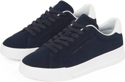 Tommy Hilfiger Plateausneakers TH COURT BETTER SUEDE vrijetijdsschoen lage schoen veterschoen met zijlogo