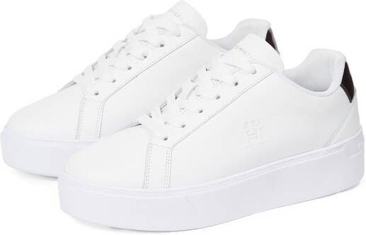 Tommy Hilfiger Plateausneakers TH PLATFORM COURT SNEAKER vrijetijdsschoen lage schoen veterschoen contrastafwerking aan de hak