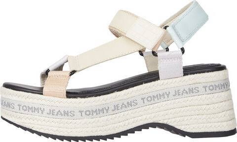 TOMMY JEANS Sleehaksandaaltjes WEDGE SANDAL met praktische klittenbandsluitingen