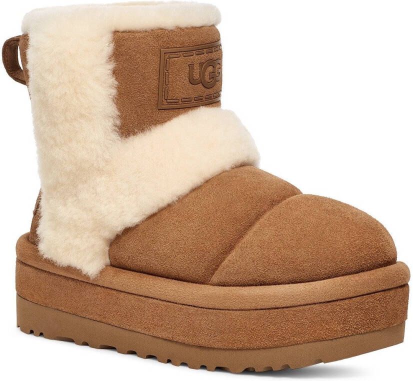 Ugg Classic Chillapeak enkellaarsje van suède met schapenvacht