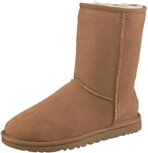 UGG Winterlaarzen Classic Short 2 Laars instaplaars in klassieke vorm