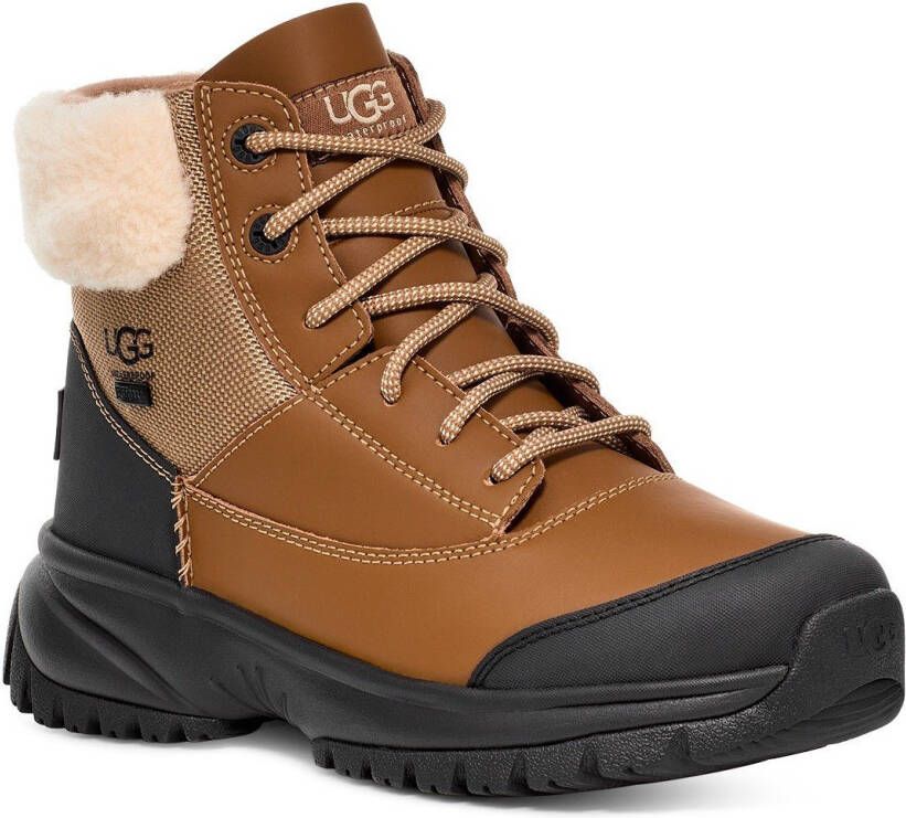 UGG Winterlaarzen YOSE FLUFF V2 met plateauzool