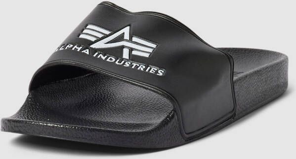 alpha industries Slippers met labeldetails